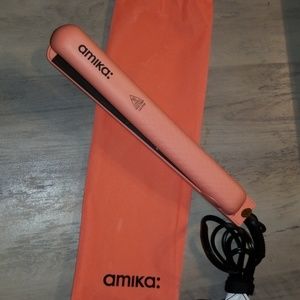 Amika Strand Perfect Ceramic Styler.